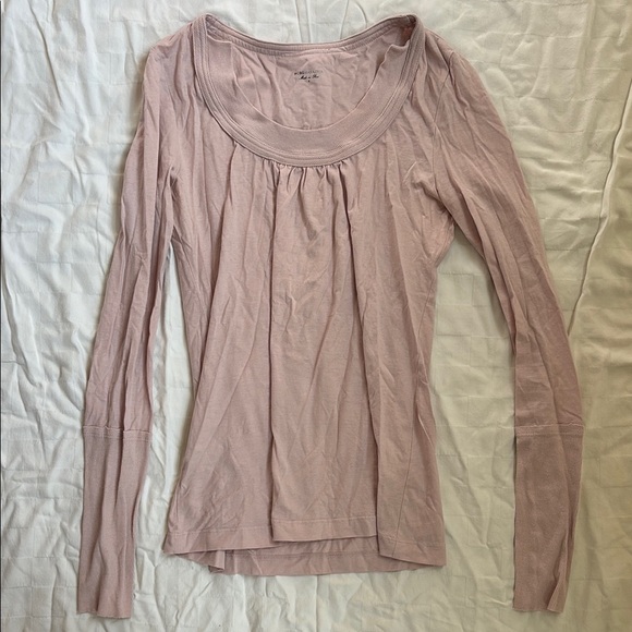 BCBGMaxAzria Tops - Classic Women's BCBGMaxazria Blush Long Sleeve Top